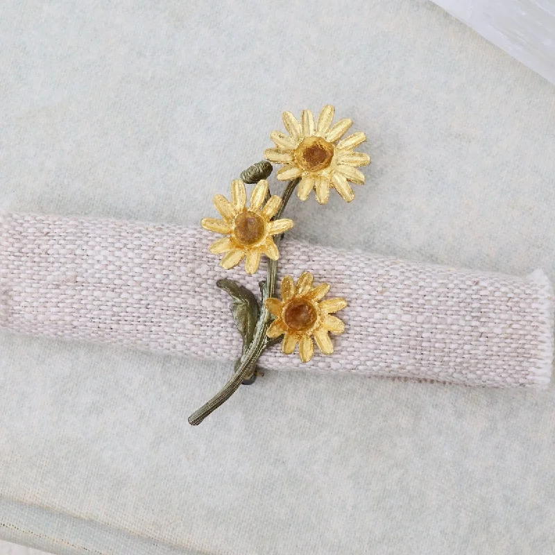 Simple Brooch with Pearl and Crystal Combination-Golden Daisy Brooch