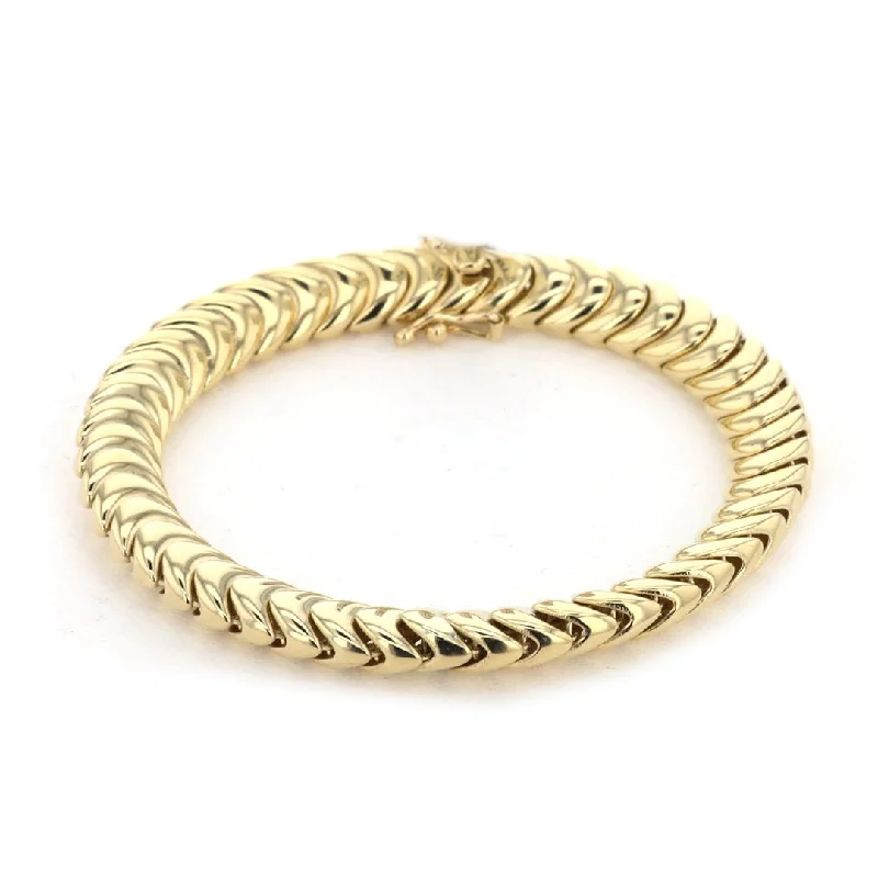 Elegant Gold Bracelet with Circle Charm-Caterpillar Chain Bracelet