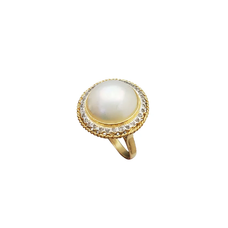 Trendy Stacking Rings for Women-Plate UFO Pearl Diamond Ring (14K)