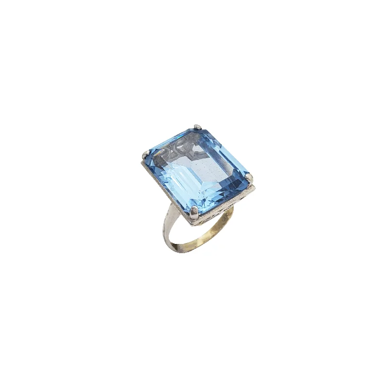 Luxury Gold Ring with Emerald Stone-Rectangle Aquamarine Ring (14K)