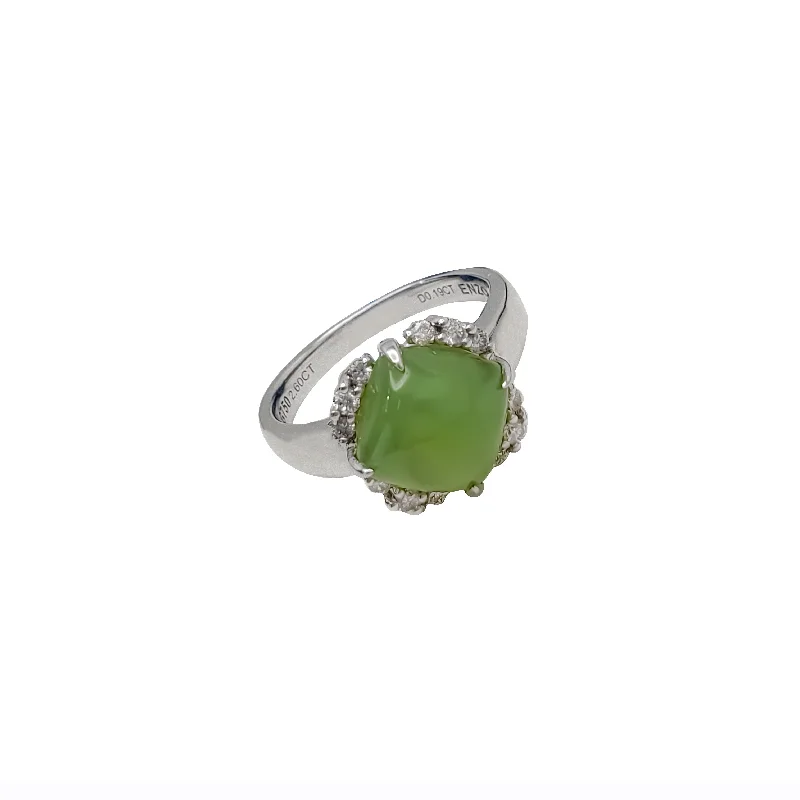 Fashionable Cocktail Ring with Bold Design-Halo Jade Ring (18K)