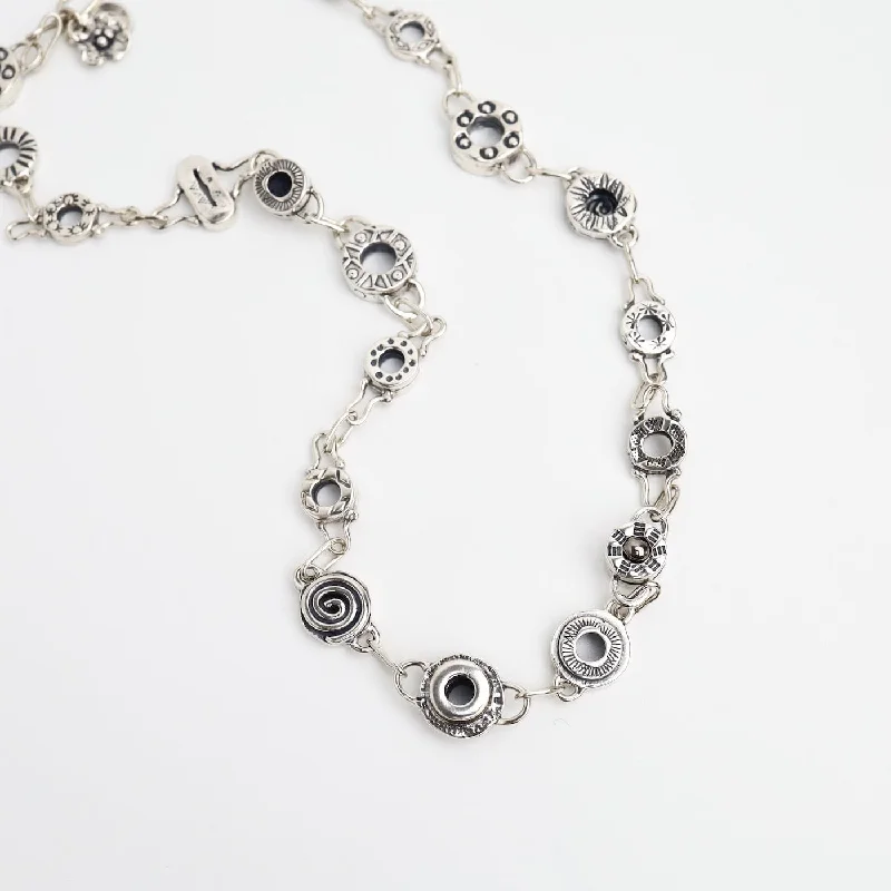 Luxury Crystal Necklace for Evening-Substantial Element Necklace